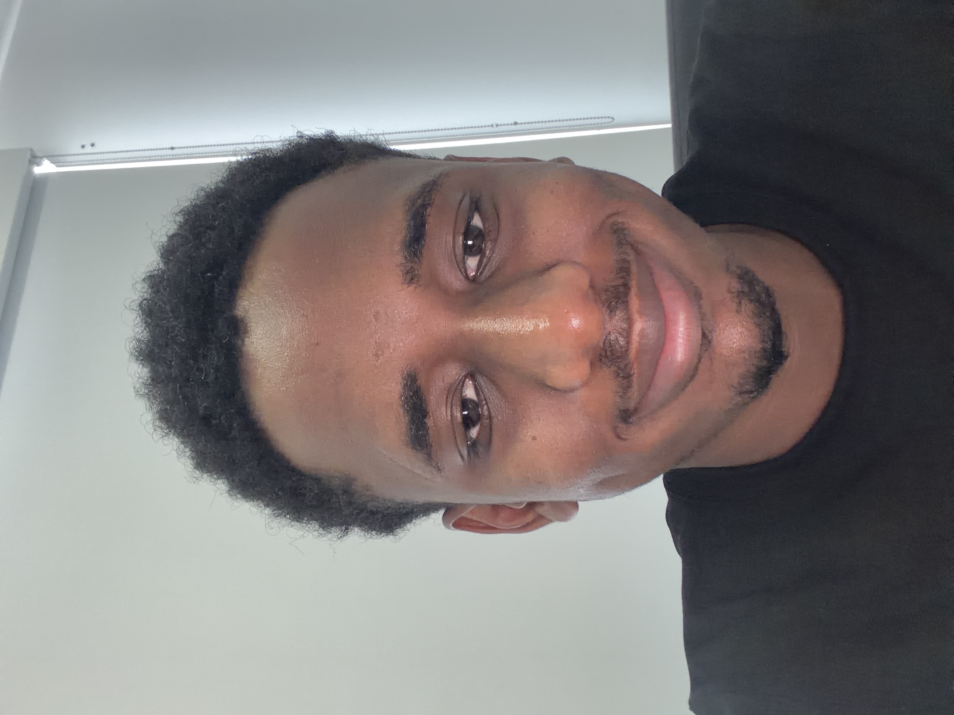 Professionnel d’entretien ménager Sans nom — 